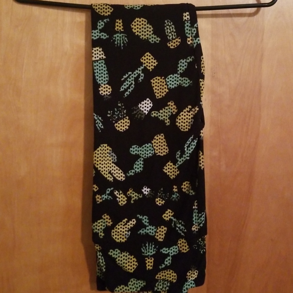 Lularoe Cactus leggings